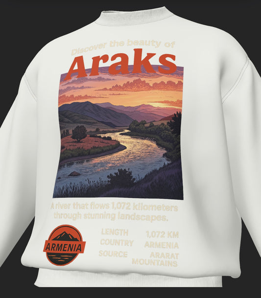 ՀԱՅ Heavyweight Oversized Organic
Sweatshirt-White